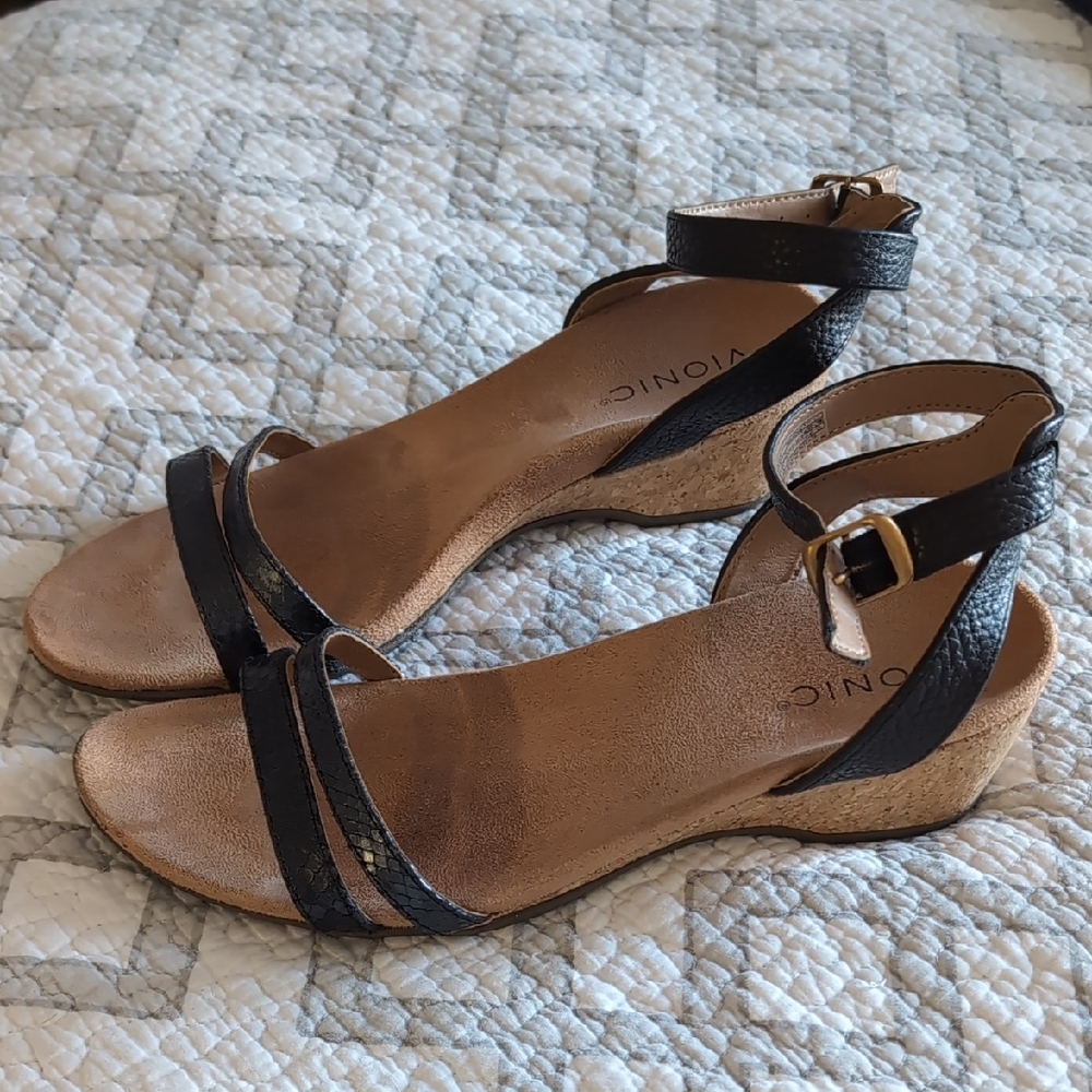 Vionic Black and Brown Women's Wedges